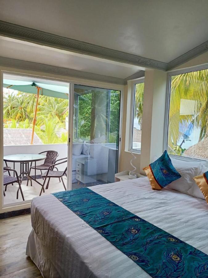 Island Life Maldives Retreat & Spa Magoodhoo Екстер'єр фото